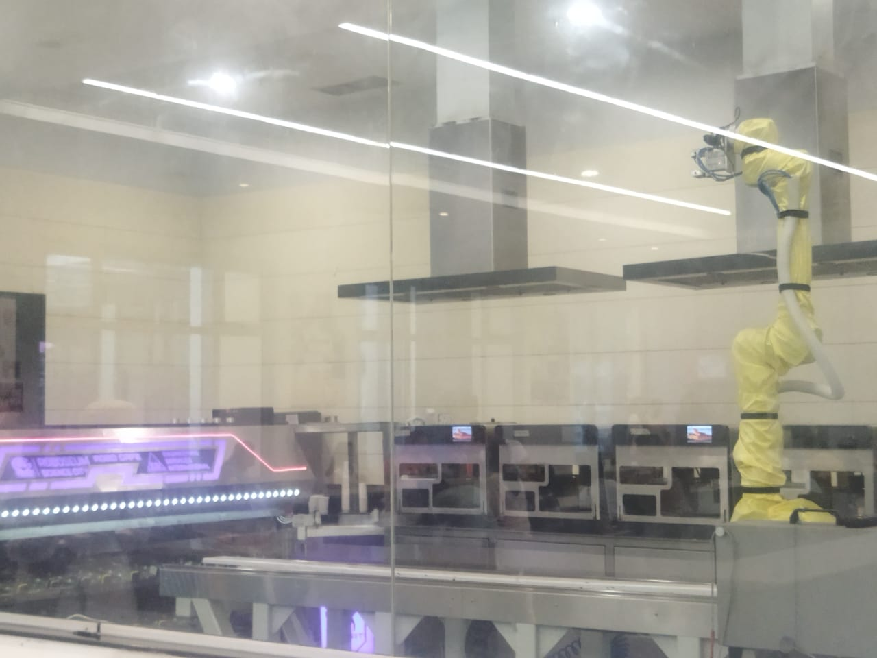 Robo Café: UR10 Automated Manipulation Cell